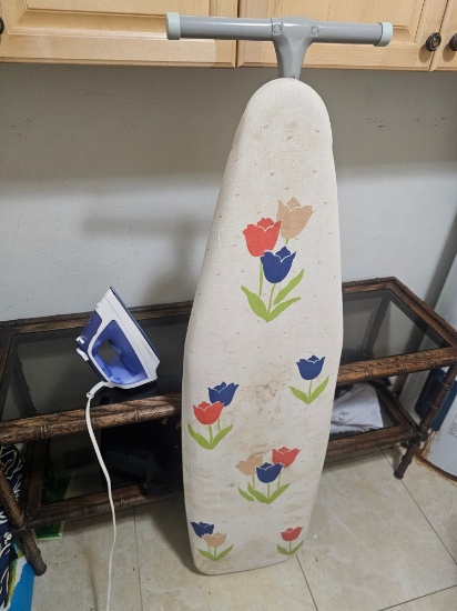 Hamilton Beach Steam Iron with Ironing Board