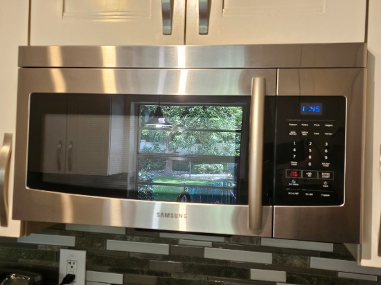 Samsung Built-in Carousel Microwave Oven