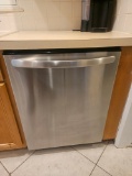 Frigidaire Digitally Controlled Dishwasher