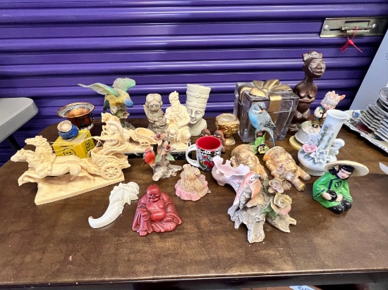 Lot, Miscellaneous (18)  Assorted Pieces