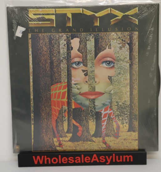 Styx "The Grand Illusion" LP A&M Records 1977 VG+ to EX