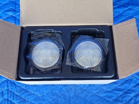 Brand new, In Box Jeep Wrangler JK-07 PL-WRG07SMC Clear Front Side Fender Lamp