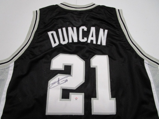 Tim Duncan of the San Antonio Spurs signed autographed basketball jersey PAAS COA 316