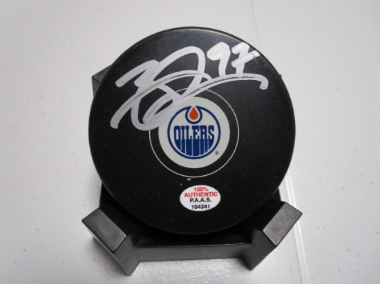 Connor McDavid of the Edmonton Oilers signed autographed logo hockey puck PAAS COA 341