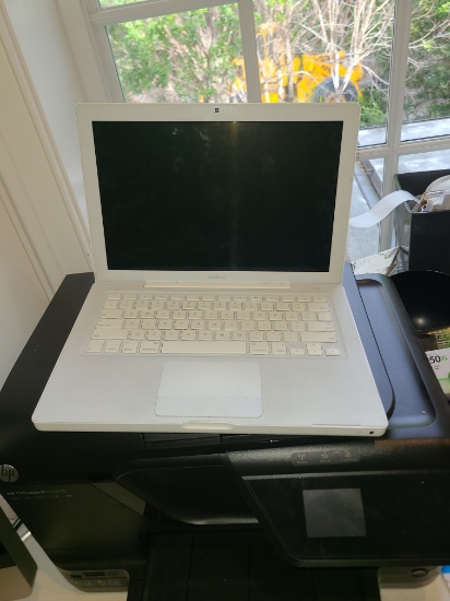 Apple Macbook