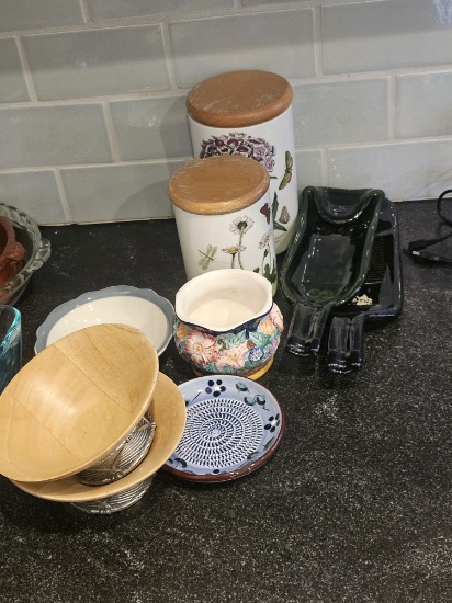 Kitchen Items Lot