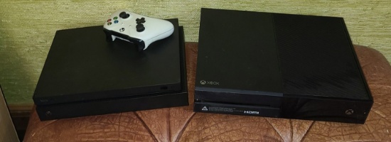 Xbox 1 with Controller - no power supply
