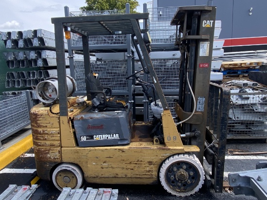4000Lbs Caterpillar Propane Forklift model GC25 with 5,881 hours 