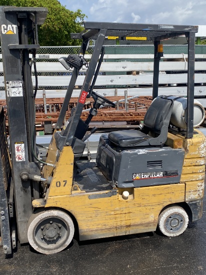 2500Lbs Caterpillar propane Forklift model GC15 with 19,836 hrs