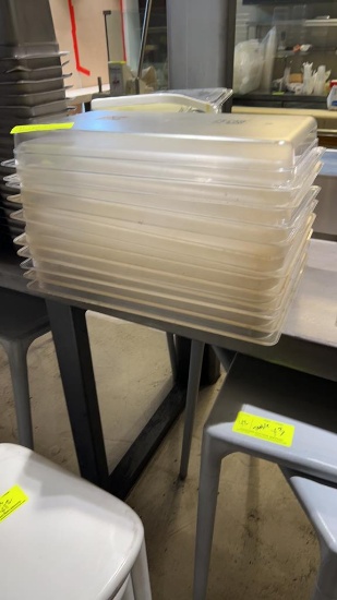 10 full-size Cambro food storage containers