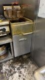 Imperial deep fryer with two fry baskets 40 pound