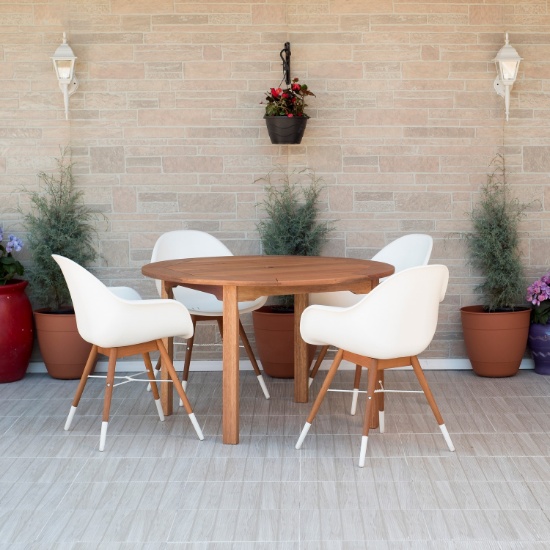 BRAND NEW ORIGINAL PACKAGING OUTDOOR 47" ROUND TABLE  WITH 4 WHITE RECYCLED RESIN CHAIRS