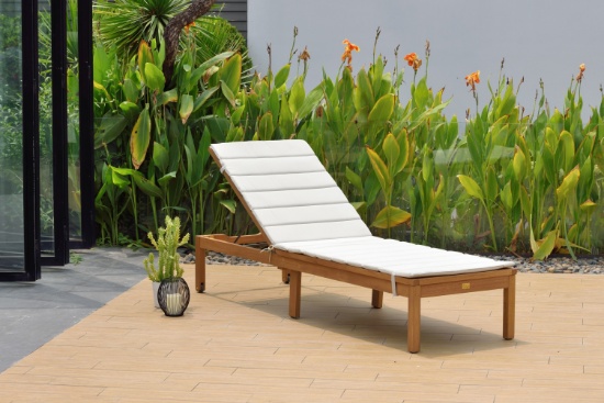 BRAND NEW ORIGINAL PACKAGING OUTDOOR CHAISE LOUNGER WITH CUSHION