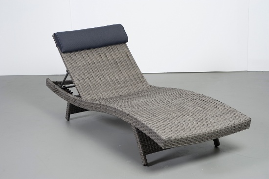 BRAND NEW ORIGINAL PACKAGING OUTDOOR FOLDING CHAISE LOUNGER - ALUMINUM FRAME - GREY 2-PACK
