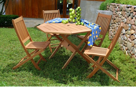 BRAND NEW ORIGINAL PACKAGING OUTDOOR 47" OCTOGONAL TABLE + 4 FOLDING CHAIRS