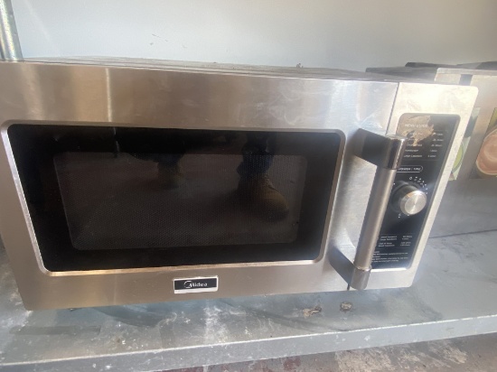 Midea Commercial Microwave Oven