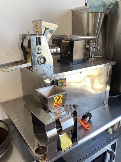 Empanada Dumpling Samosa TDDM -80   System with (2) Molds 6cm And 4 cm - Used only twice