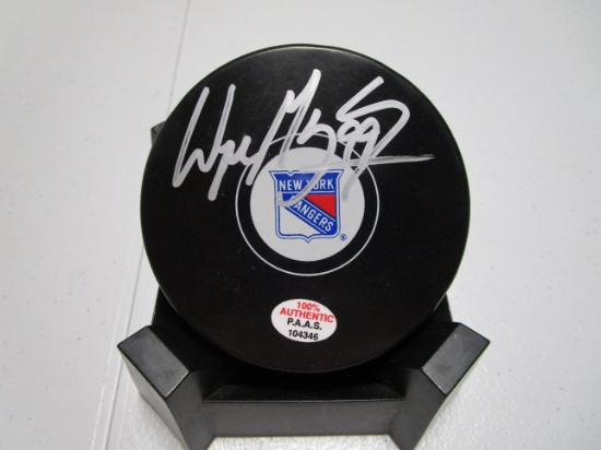 Wayne Gretzky of the NY Rangers signed autographed logo hockey puck PAAS COA 346