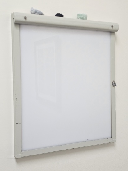 16" x 18" X-ray LED Illuminated Wall Mount View Box