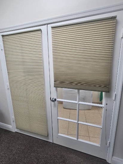 32" Door Blinds