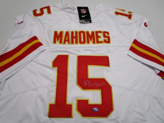 Patrick Mahomes II of the KC Chiefs signed autographed white football jersey TAA COA 556