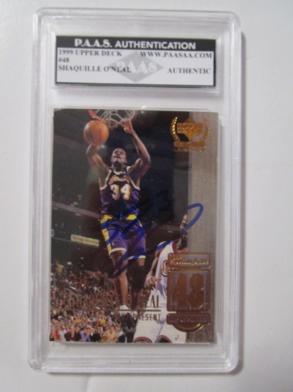 Shaquille O'Neal of the LA Lakers signed autographed slabbed sportscard PAAS Sticker 872
