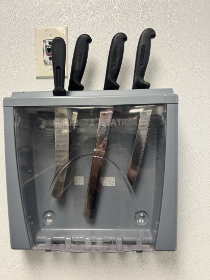 Knife Rack with Contents