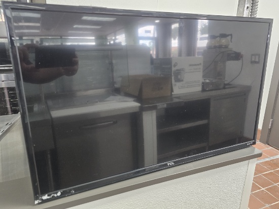 TCL 32" Television with Roku TV (may not come with remote or power cord)