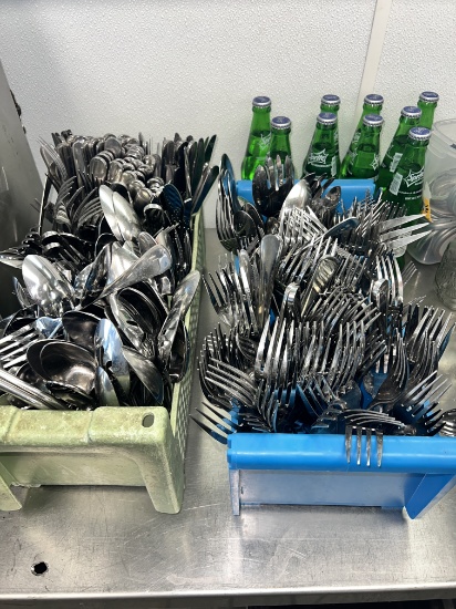 Silverware with Rack