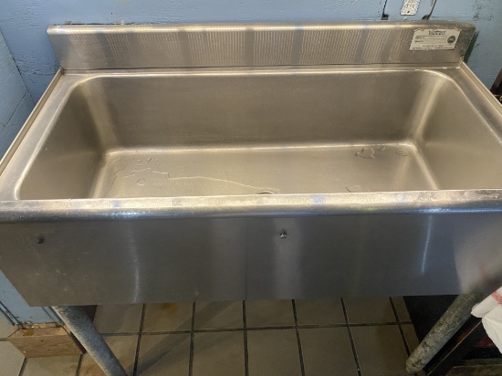 36" x 18" x 9" deep stainless steel ice spin