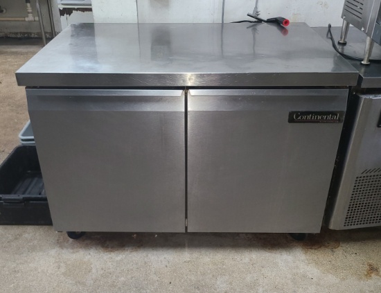 Continental 2 Door stainless steel Refrigerator - freon leak