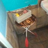 Men's bathroom dÃ©cor and table