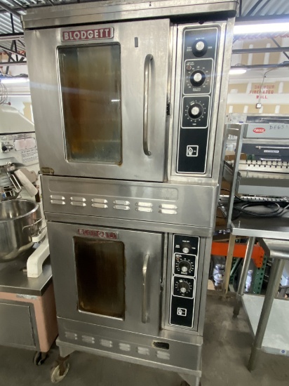 Blodgett double stack gas fired half pan Convection Oven complete with four stainless steel shelves