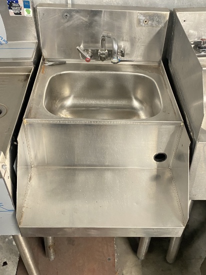 17" x 25" stainless steel bar wash sink with blender station