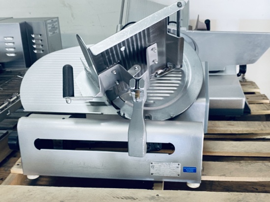 Globe. 12 inch deli, meat slicer with sharpener