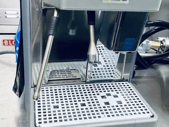 Never used Macco Micro counter top coffee machine push button automatic with bean grinder 