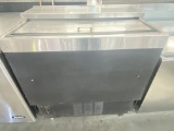 Glass tender 36 inch mug chiller