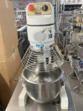 22 Quart countertop dough, mixer with stainless steel bolt safety guard and timer unit works on thre