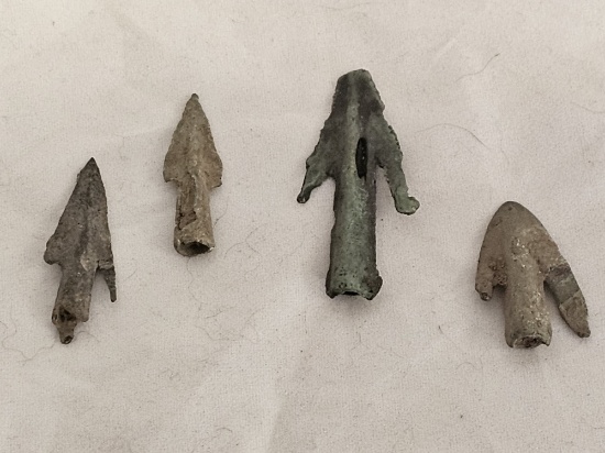 Early Cimarrian Arrowheads That Whistle in Air