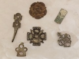1,450-1,500 - Tudor Rose Templar Pilgrim Badge & Clothing Hooks