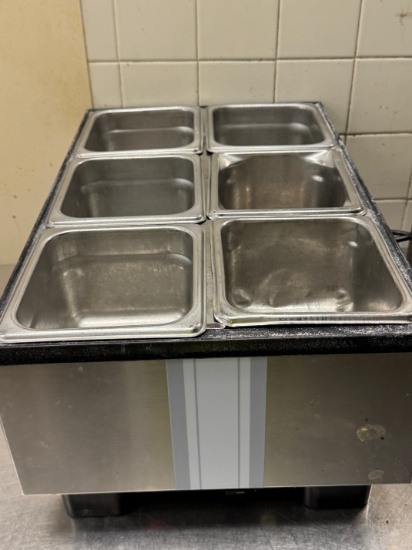 Countertop food, Walmart with six inserts