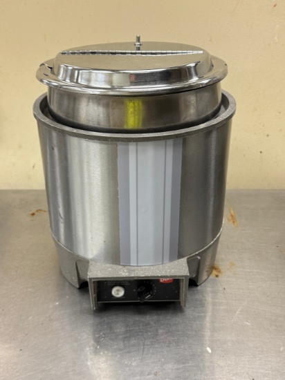 Single compartment round food warmer