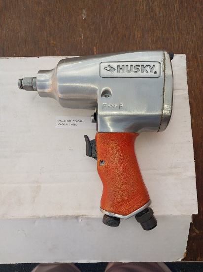 Husky 1/2 Impact Wrench - Pneumatic - New in the box -9045611