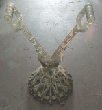 Lug Closing Tool