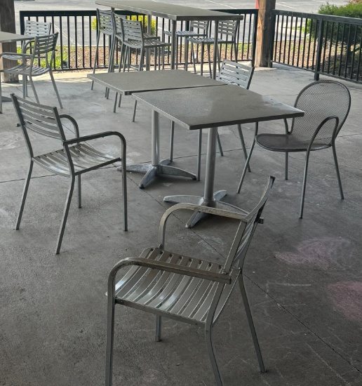 Bulk outdoor seating tables and chairs
