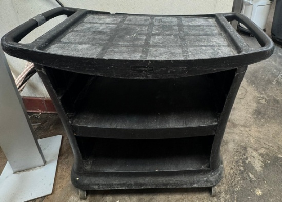 Rubbermaid bus cart