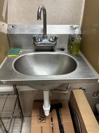 EAGLE Wall Mount Hand Sink Station w/ Faucet & Sides