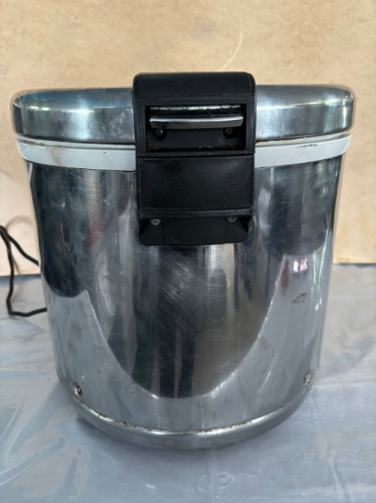 AMKO Electric 21 Liter Rice Cooker Model #SEJ-22000