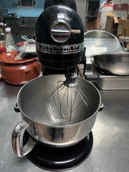 HOBART Kitchen Aid Mixer Professional 6 Counter Top Mixer w/ Bowl & Whisk