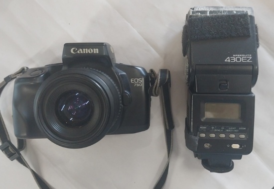 Canon EOS 750 35mm Film SLR Camera with 35-70mm Lens and Speedlite 430EZ Flash